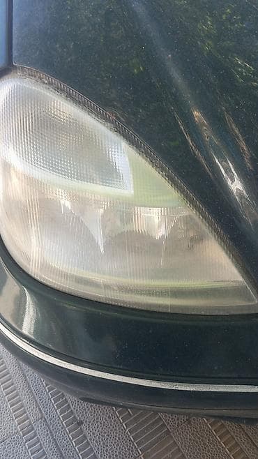 Sağ, Yaxın və uzaq vuran işıqlar Mercedes-Benz, Orijinal, Yeni