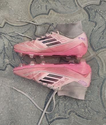 Butslar Adidas, Ölçü: 40
