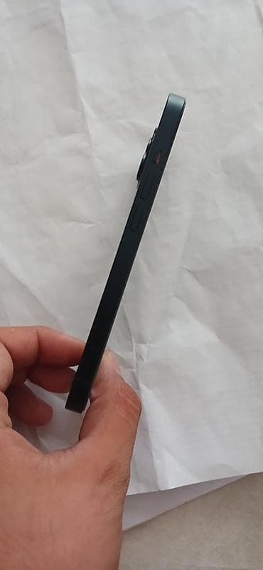 apple kabel: IPhone 13, Qara, Face ID — 8