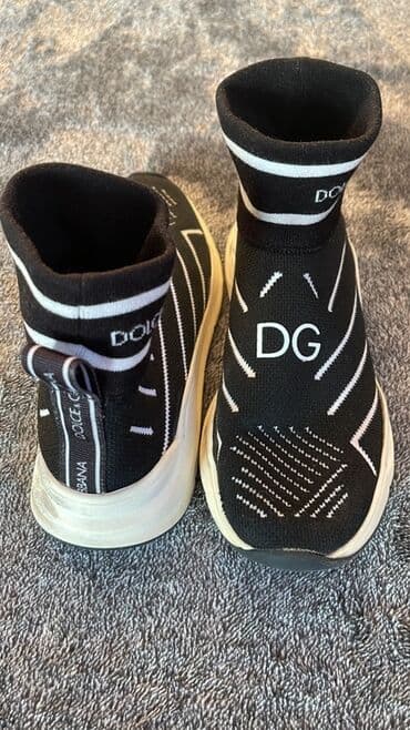 don şəkilləri çəkmək: Dolce & Gabbana “DG” loqo detalli slip-on krossovkalar - Rəng — 1