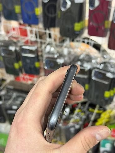 iphone 11 kabro: IPhone 11, 64 GB, Qara, Face ID — 8