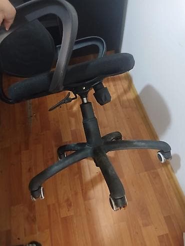 oturaca: Erqonomik ofis kreslosu - Material: nəfəsalan mesh arxa hissə və — 4