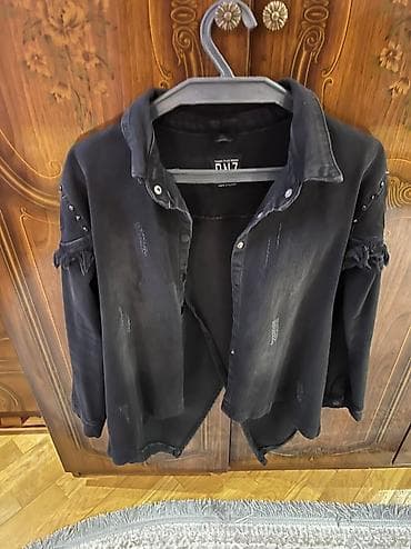 kurtka türkçe: Cins pencek.Cox az geyinilib 70 azn alınıb,20 azn satılır — 1