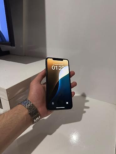 nokia 8800 satilir: IPhone Xs Max, 64 GB, Qara, Face ID — 2