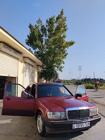 e39 m bufer: Mercedes-Benz 190 (W201): 1.8 l | 1991 il Sedan — 8