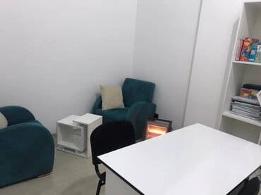 qurtuluş 93 obyekt satilir: Xətai rayonu,37 saylı polis bölməsi yaxınlığında,sahəsi 135kv olan — 12