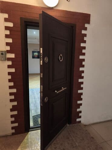 kirayə qarayev: 4 otaqli temirli satilir — 31