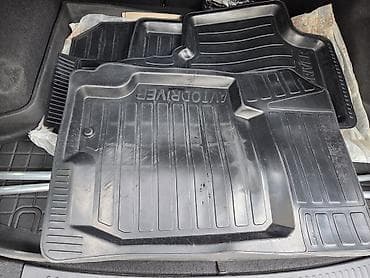 Aksesuarlar və tüninq: Avtomobil üçün ayaqaltı, Rezin — 1