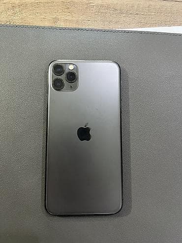 airports pro: IPhone 11 Pro Max, Space Gray — 2
