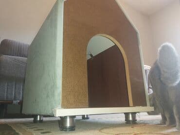 pişik ev: Pişik üçün ev. Akril Laminat 18 lik. Ölçüləri : Hündürlük 70 sm. Eni — 2