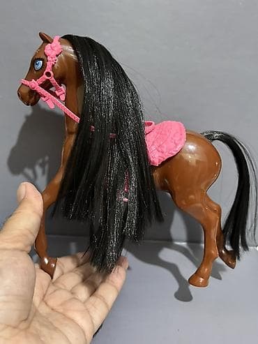 at satisi azerbaycan: Uşaq oyuncağı – at fiquru - Material: plastik gövdə, süni saçdan uzun — 1