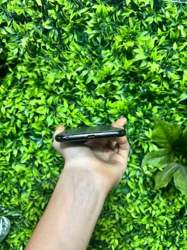 samsung 71: IPhone 11 Pro, Matte Midnight Green, Face ID — 5