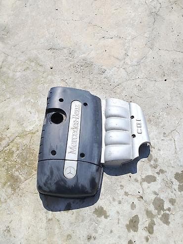 Məhsul: Mercedes-Benz mühərrik dekorativ qapağı komplekti Təsvir: -