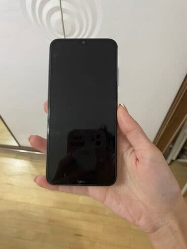 redmi: Xiaomi Redmi smartfon - Model: Redmi (arxa hissədə loqo), çoxkameralı — 2