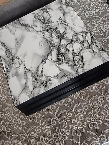 pristavka smart tv: Playstation 4 Pro 1 TB satılır. Cuh-7216-dır, ən son buraxılış — 1