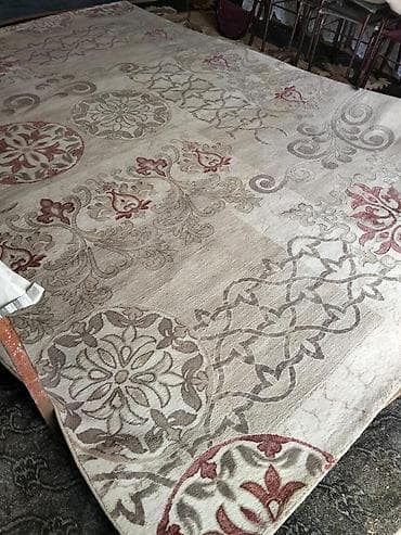 xalca uzlukləri: Xalça – klassik naxışlı, krem-bej əsaslı - Dizayn: Barokko üslubuna — 3