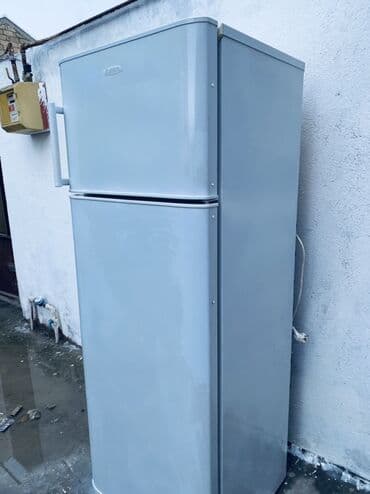 islemis soyducular: Б/у 2 двери Biryusa Холодильник Продажа, цвет - Серый — 1