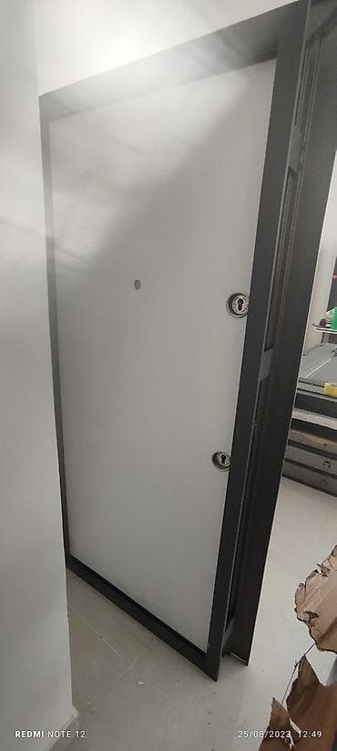 Siyirmə qapılar: Yeni Giriş qapısı 90x205 sm Zamok ilə, Zəmanətli, Ödənişli quraşdırma, Pulsuz çatdırılma — 4