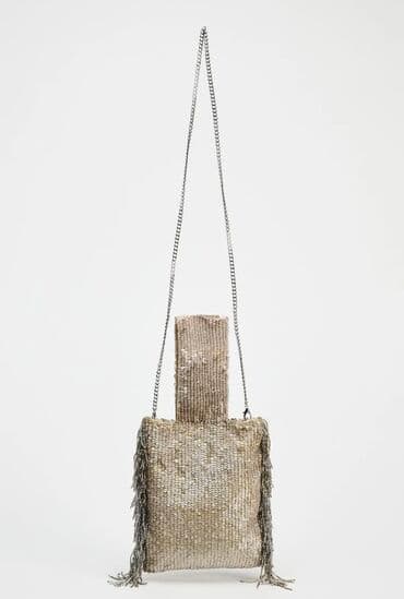 seleme pul verilir 2021: Çiyin çantası, Zara, Yeni — 2