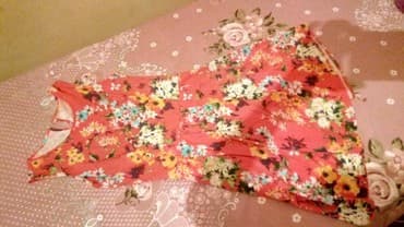 Paltar-20 azn.
Платье- 20azn