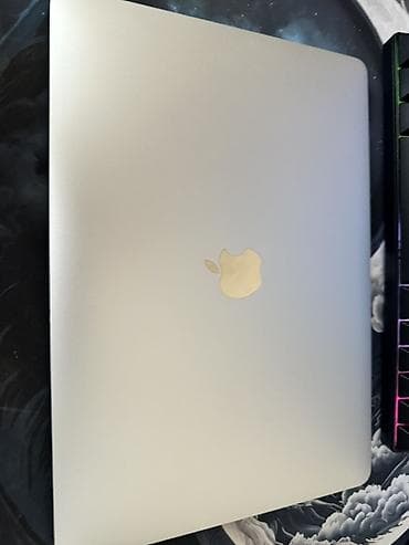 macbook pro ikinci el: Apple MacBook Air 13" (Model A1989, EMC 3214) Cpu : i5 2.3 Ghz Gpu  — 1