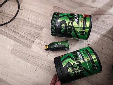İdman qidaları: Run Whey. Протеиновый набор . Одна банка вскрыта, другие нет. Пакетов — 3