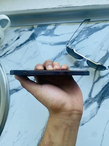 iphone 12 pro mini: IPhone 14 Pro, Göy, Simsiz şarj — 4