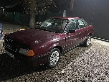 audi 80 2 e: Audi 80 sedan - Kuzov: 4 qapılı sedan, tünd bordo rəng - Ban — 2