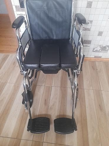 Унитазы для маломобильных людей: Tualet qablı əlil arabası - Evdə qulluq və gigiyena üçün nəzərdə — 2