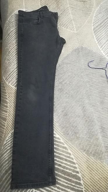 banan şalvar: 34/32 ölçüde cins qara. Az istifadə edilib. Təzə kimi. Ayağı — 3