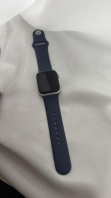 sahatlar: Ağıllı saat – kvadrat ekranlı, alüminium gövdəli model. Göy rəngli — 1