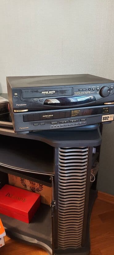 Audio maqnitafon.Şunurlari yoxdur.Pultu var .Işlekdir