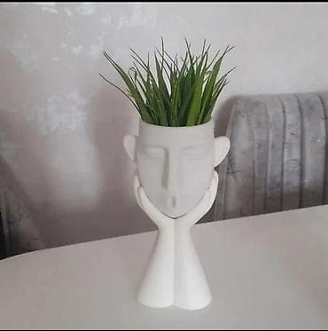 das kubik satilir: Dekorativ saksı – “Üz” fiqurlu - Minimalist heykəl formalı saksı: üz — 1