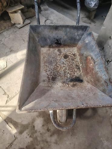 Digər biznes avadanlığı: Satıram Bağ və tikinti üçün əl arabası (1 təkərli) - Material: qalın — 2