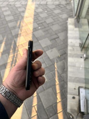 Видеоигры и приставки: Blackberry Q10, цвет - Черный, Кнопочный — 2
