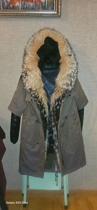 Qadınlar üçün qış parkası - Rəng: tünd qəhvəyi/xaqui ton - Üst