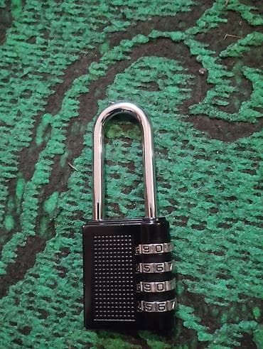 Furnitura və aksessuarlar: Rəqəmsal kombinasiyalı asma qıfıl - 4 rəqəmli kod sistemi: 0000–9999 — 3