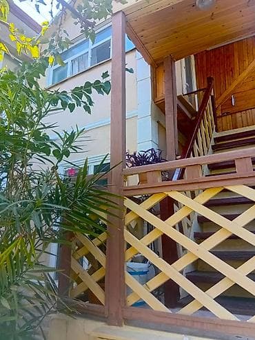 Mənzillər: M.Ə. Rəsulzadə qəs. 6 otaqlı, 170 kv. m, Kredit yoxdur, Orta təmir — 8