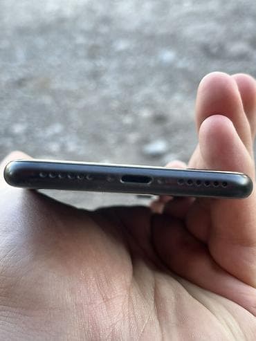 m m mobilya: IPhone SE 2020, 64 GB, Qara, Barmaq izi — 4