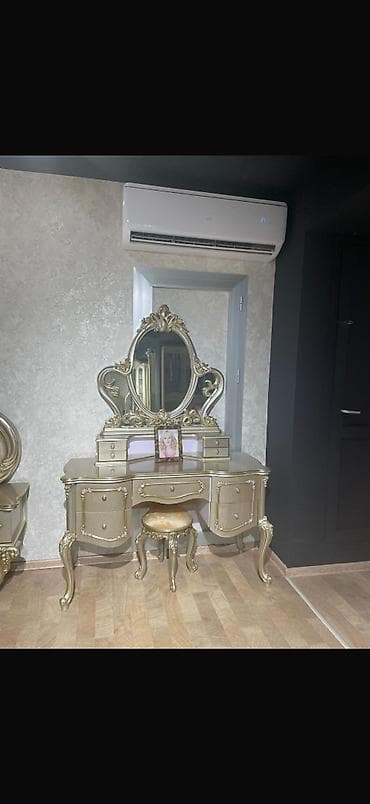 kavralit satilir: İkinəfərlik çarpayı, Dolab, Termo, Tumba, İtaliya, İşlənmiş — 2