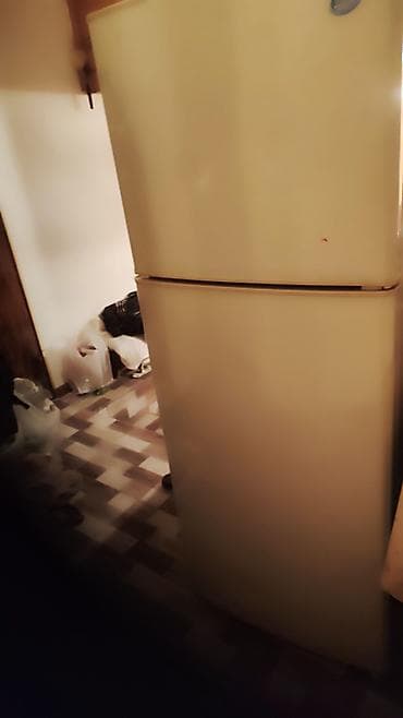 Soyuducular: İşlənmiş 2 qapılı Samsung Soyuducu Satılır, rəng - Ağ, Təkərli — 5