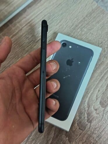 поясная машина бу: IPhone 7, 32 ГБ, Черный, Отпечаток пальца, Face ID — 7
