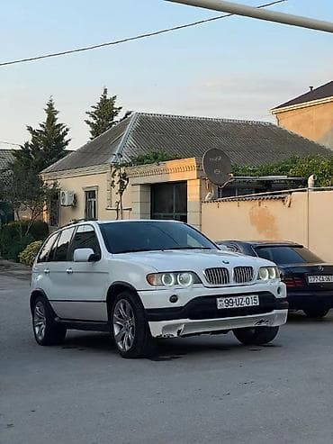 chery a 21: BMW X5: 4.4 l | 2000 il Ofrouder/SUV — 2