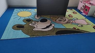 peygember ciceyi: Uşaq otağı üçün rəngarəng xalça - Dizayn: Cizgi üslubunda şən ayı və — 1