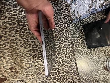 Masaüstü kompüterlər və iş stansiyaları: Planşet – böyük ekranlı, nazik çərçivəli model -1 Aydı alınıb — 3