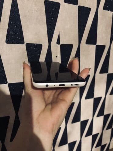 səsucaldan: Samsung Galaxy A04, rəng - Ağ — 4