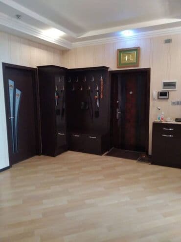 şirvan seherinde tecili satilan evler: 3 otaqlı, Yeni tikili, m. Xətai, 138 kv. m — 2