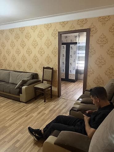 qalada ev: KIRAYƏ verilir. Ailəyə. Uzun müddətli. Qeyri ciddi adamlar narahat — 10