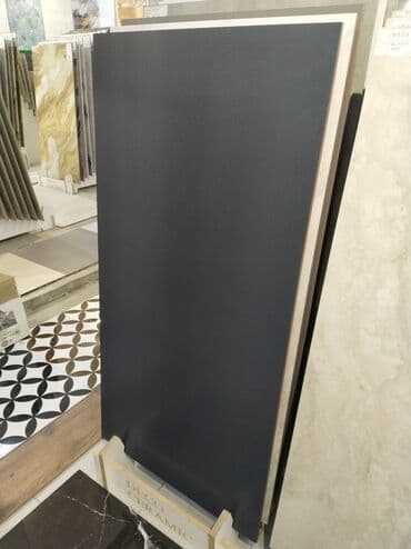 kafil: Qara mat keramika plitə - Rəng və faktura: dərin qrafit/qara ton, mat — 1