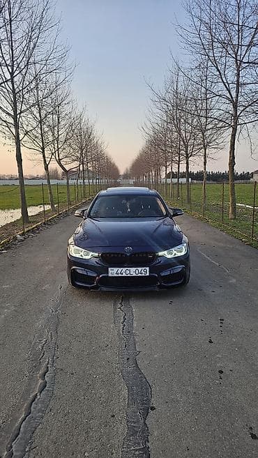 BMW 3 series: 2 l | 2016 il Sedan